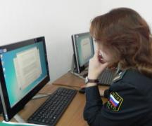 Имеют ли право судебные приставы снимать деньги с банковской карты (кредитной, зарплатной), использовать вклад